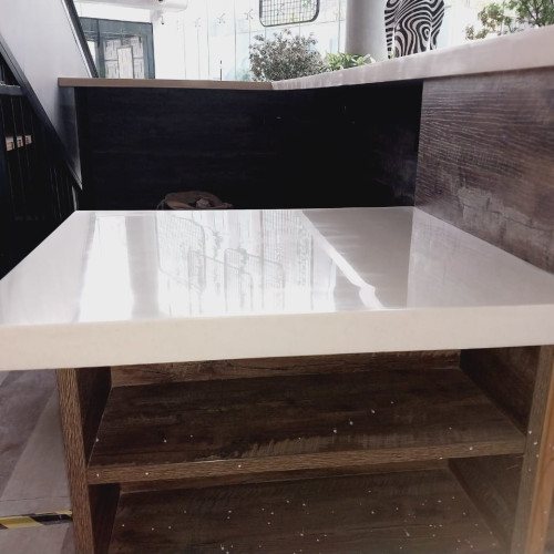 Corian Apartment Kitchen Top in Greater Noida