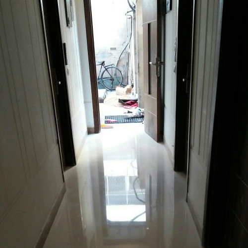 Corian Bathroom Surface Polishing in Ghaziabad